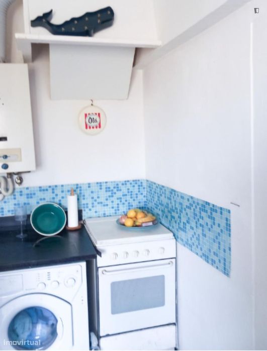 Quarto - localizado em Olaias Lisbon