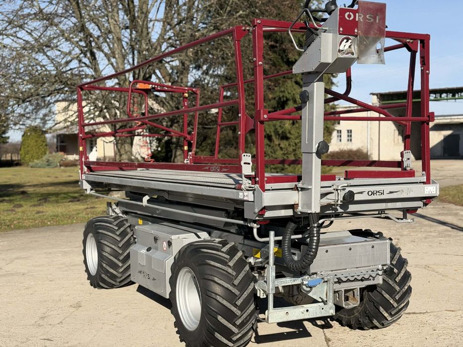 Platforma samojezdna orsi sadownicza