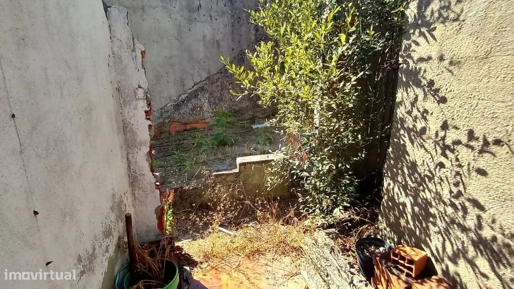 Quinta | 2.048 m² | Para recuperação total | Constância