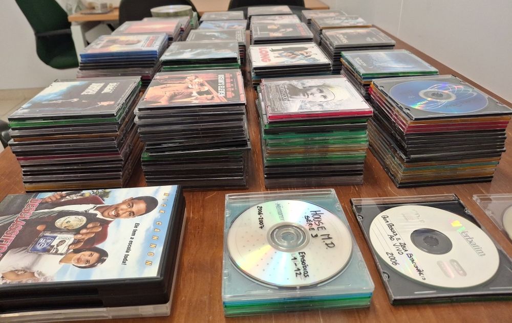 Coleção Retro DivX 2000 | +300 Filmes Legendados em CD/DVD | Biblioteca Nostálgica