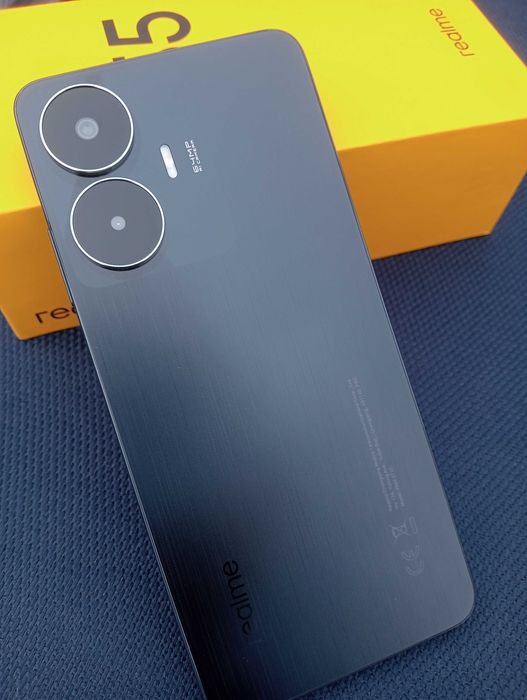 Продам телефон Realme c55 8+8 256