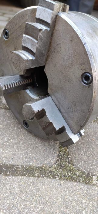 Uchwyt tokarski - nowy