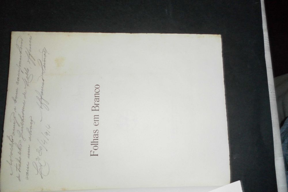 Simões (Affonso);Folhas em Branco