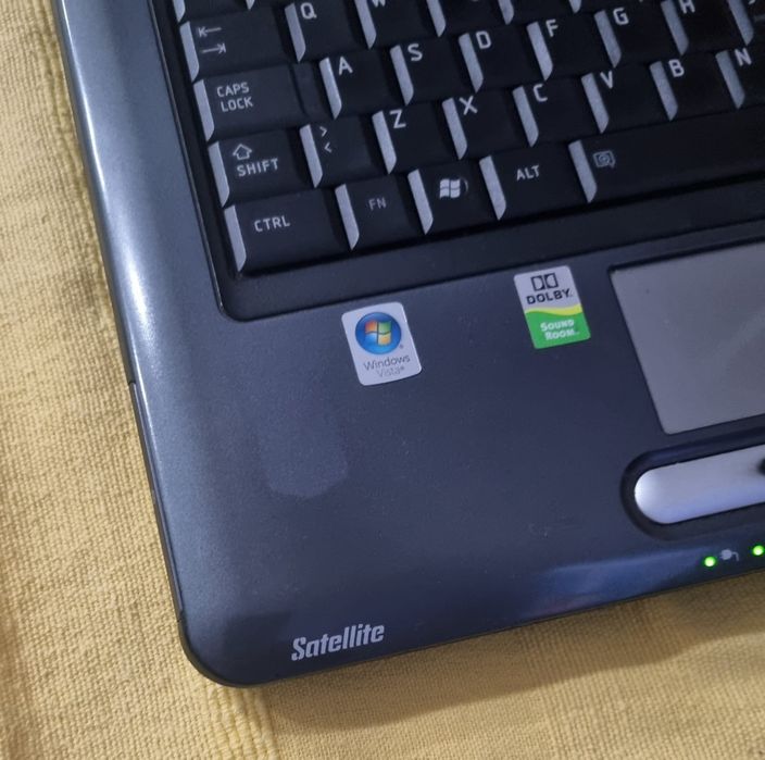 Toshiba Computador para Peças modelo nas fotos