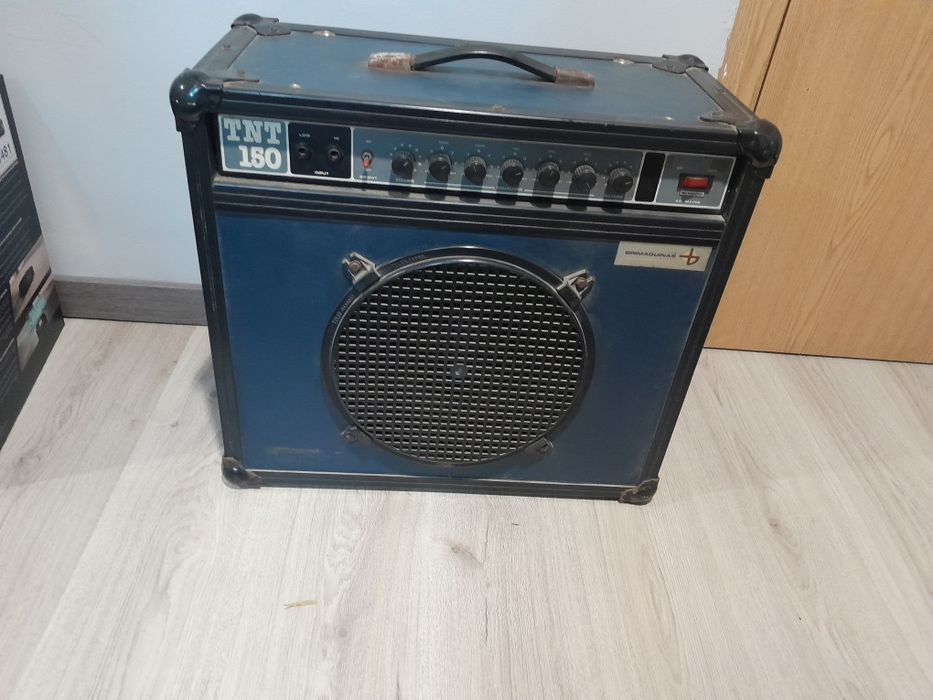 Amplificador  TNT 150 vendo ou troco