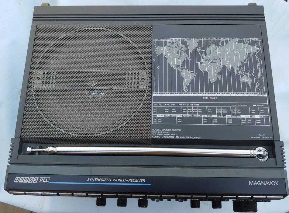 Радіоприймач всехвилевий Philips D2999 / Magnavox D2999 (radio радіо AM, FM, SW або LW)