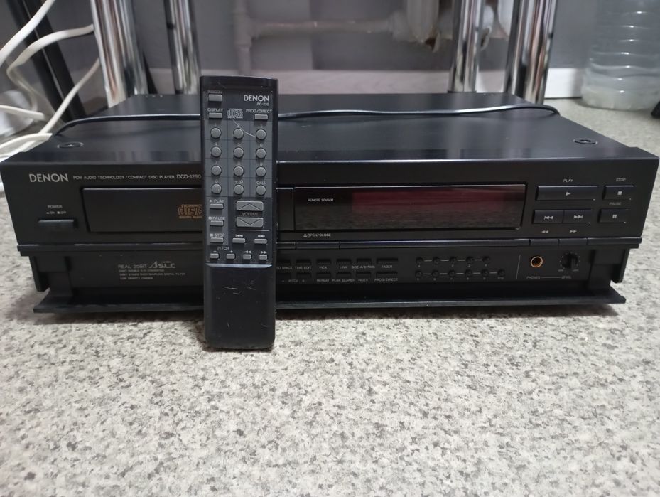 Винтажный Hi-Fi CD-проигрыватель Denon DCD-1290