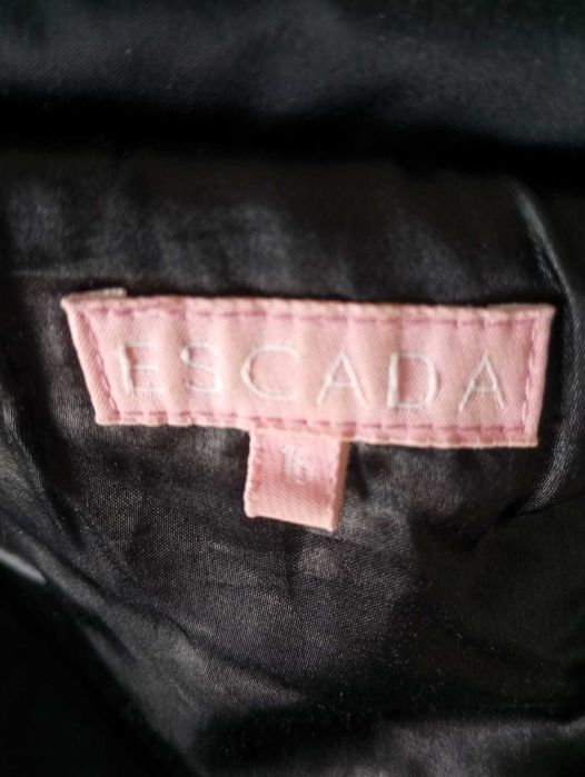 Parka preta (16) da Escada