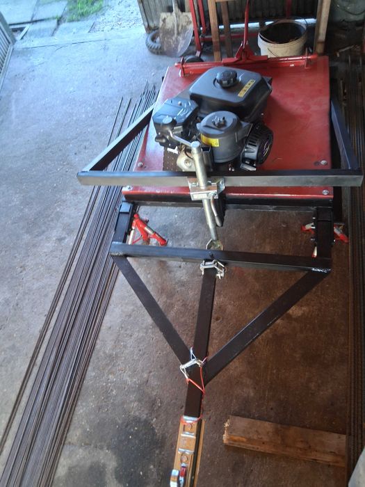 Capinadeira moto4 10cv