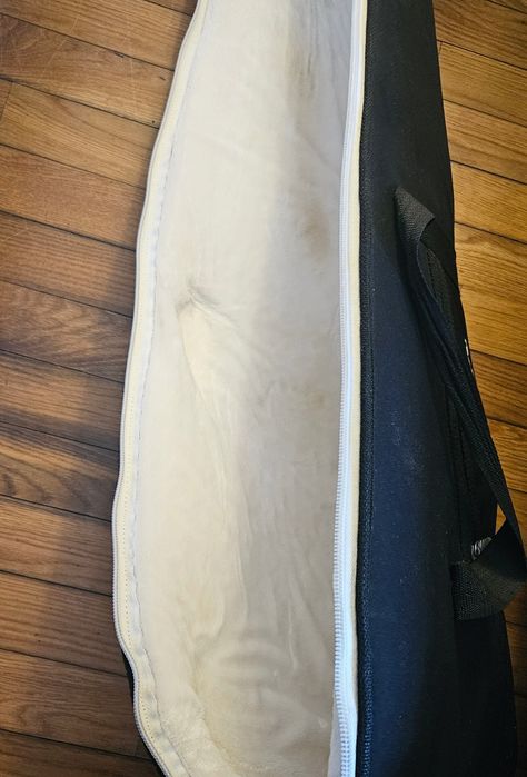 Gibson USA Deluxe Gig Bag – Estojo Macio Acolchoado