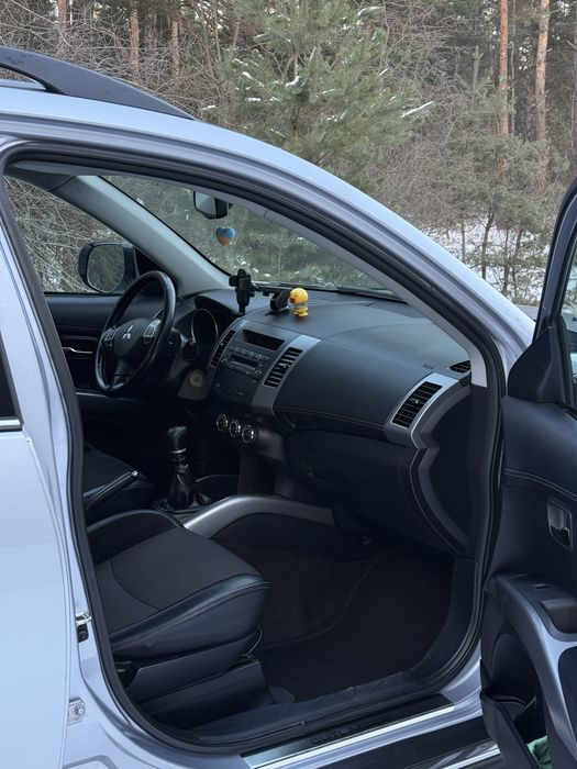 Продам Мітсубісі Аутлендер 2011 року 2.2 дизель