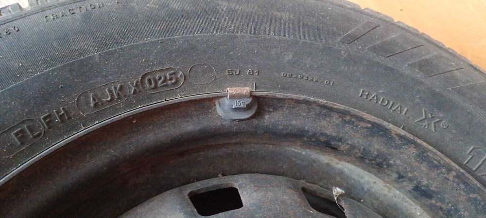 JANTE+PNEU 175/70R13 82T