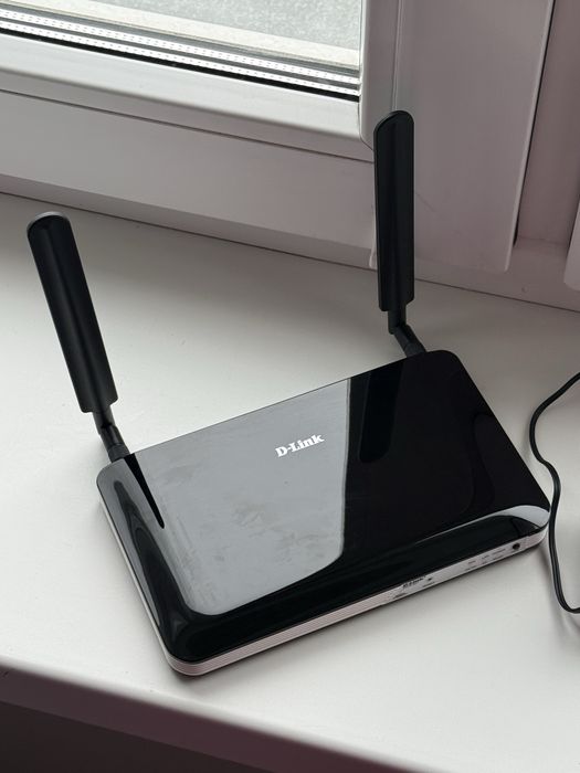 Роутер  маршрутизатор Wi-Fi D-Link DWR-921 N300 (ERC-DWR-921)