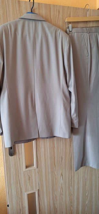 Garnitur męski 52L +krawat