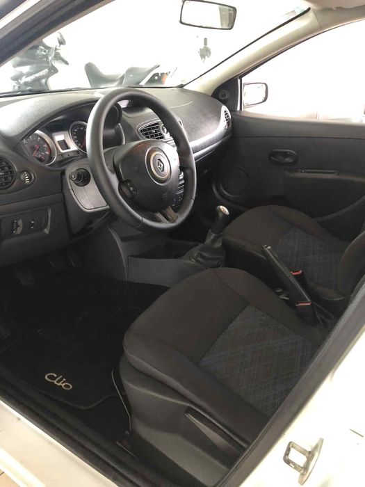 Clio 1.5 dci 5 portas