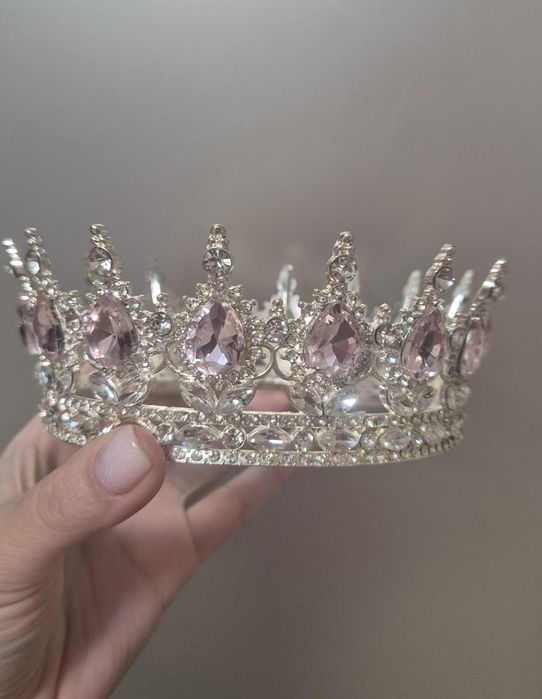 Корона прикраса діадема