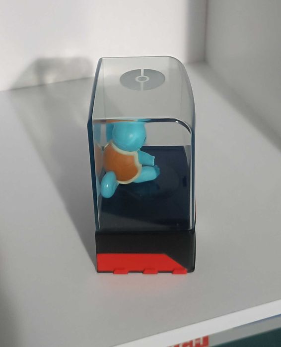 Pokémon Squirtle With Case WCT Nintendo Bandai