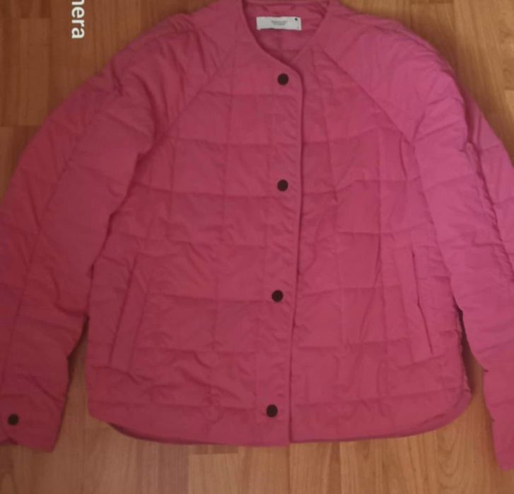 Продам жіночу курточку