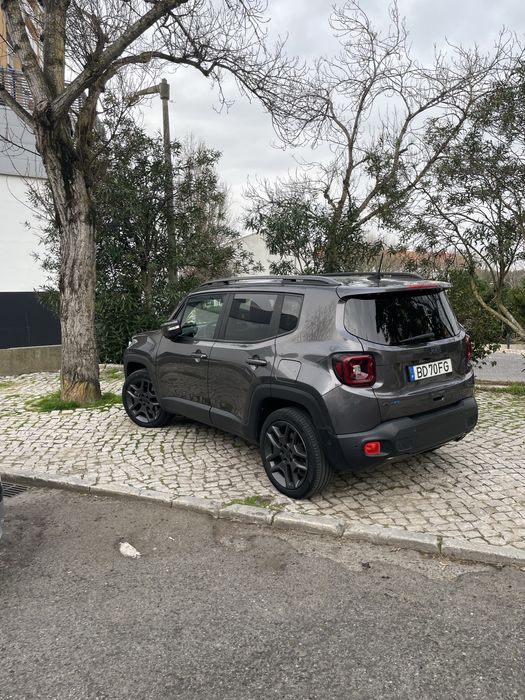 Renegade 4Xe Híbrido - 2021