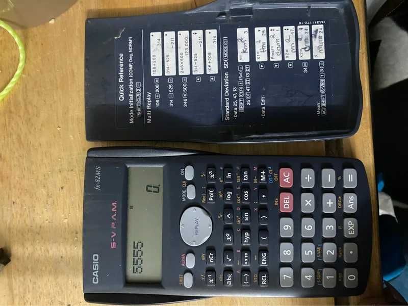 Calculadora Científica Casio fx-82MS
