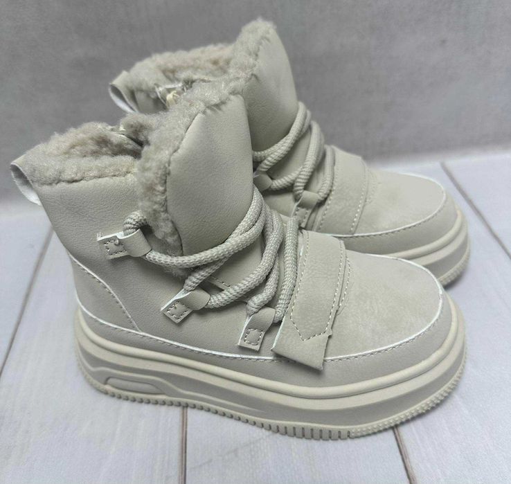 Дитячі зимові черевики  на овчині Clibee чорні /бежеві 27-32