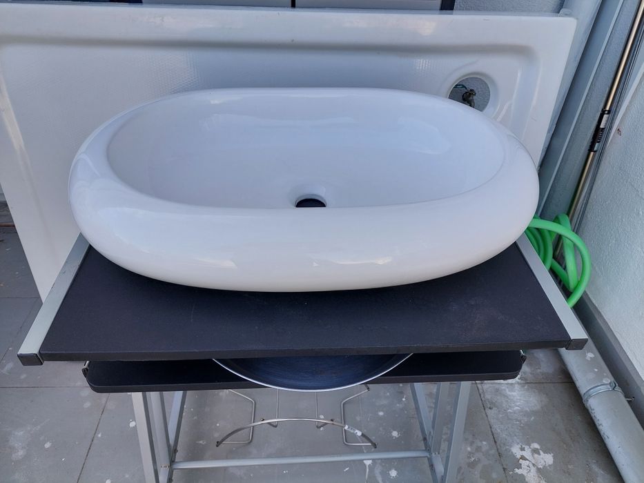 Lavatório branco de pousar Novo