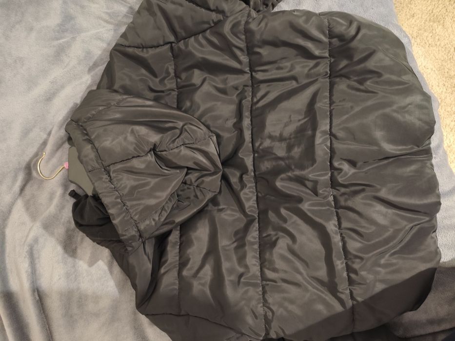 Czarna zimowa kurtka damska w rozmiarze XL