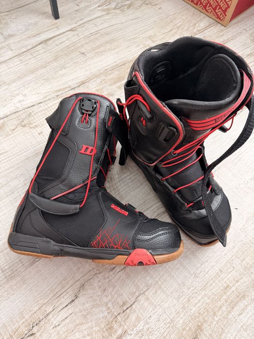 Ботинки для сноуборда Deluxe 40,5 (не capita, burton, dc, salomon