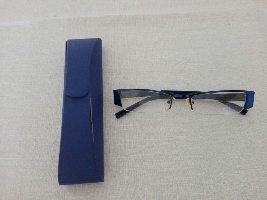 Óculos com graduação +3.50/perto