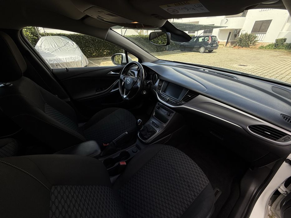 Opel Astra 2018   1.6 diessel