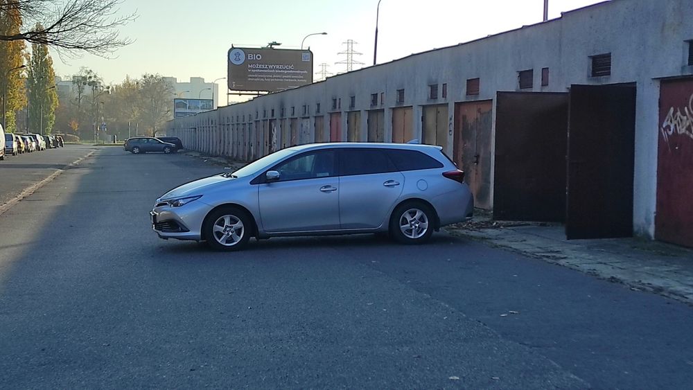 Duży garaż premium do wynajęcia Ursynów schowek magazyn self storage