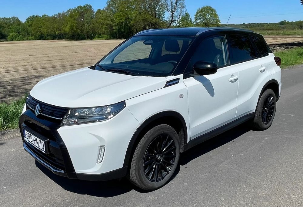 Suzuki Vitara Premium Plus, 2025r, 16500km, czarny dach, z salonu