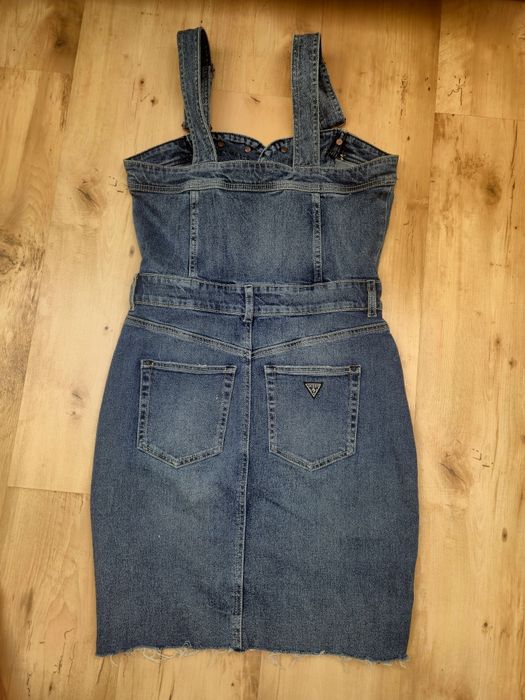 Jeansowa sukienka sexi guess