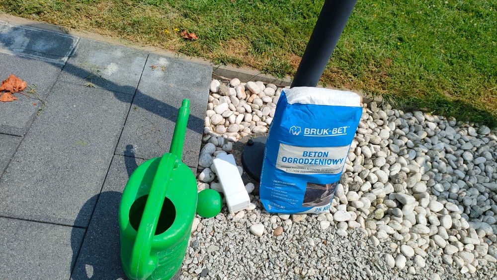 Beton w workach do ogrodzeń ogrodzenie