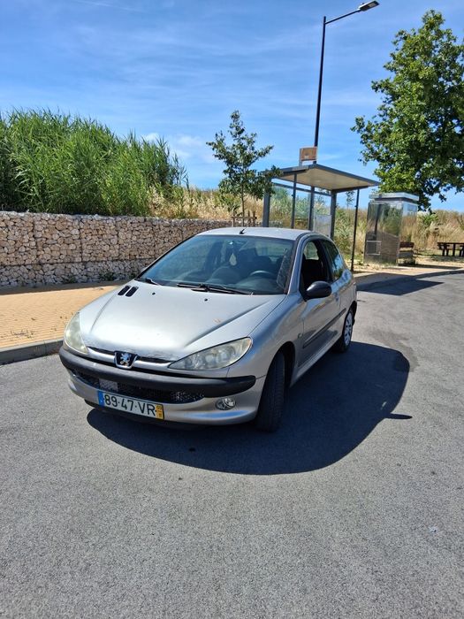 Peugeot 206 1.1 do ano 2003