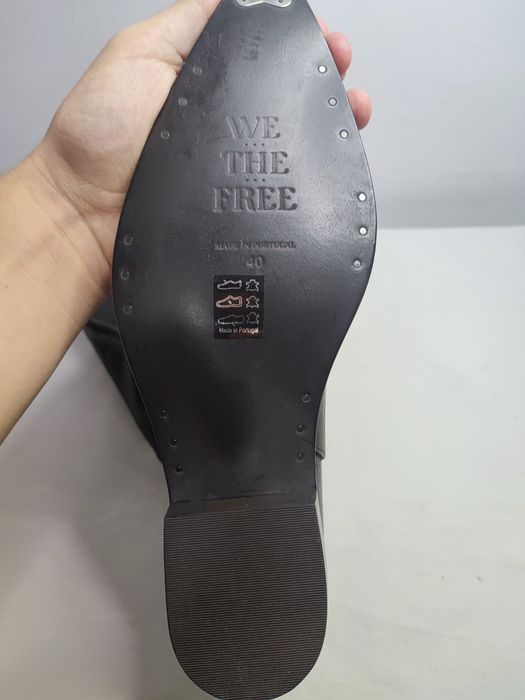 Botas da marca We the free
