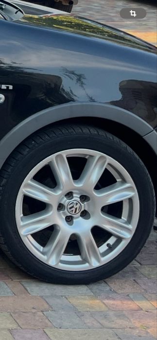 Диски з гумою 5/112 215/45/r17 Фольцваген