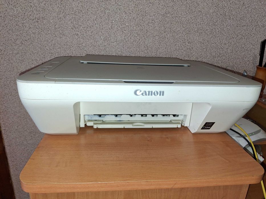 МФУ прінтер сканер ксерокс Canon MG2440