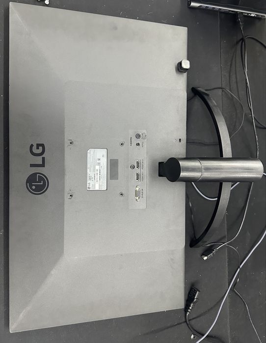 Монітор 27 LG MK600