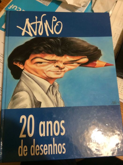 Livro de caricaturas de António
