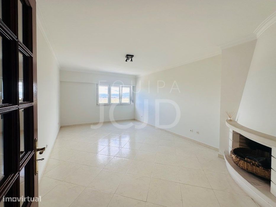 Apartamento T1 para Arrendamento | Vista Mar | São Marcos, Sintra