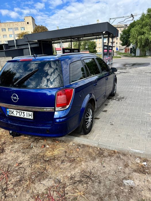 Продам  автомобіль Opel Astra