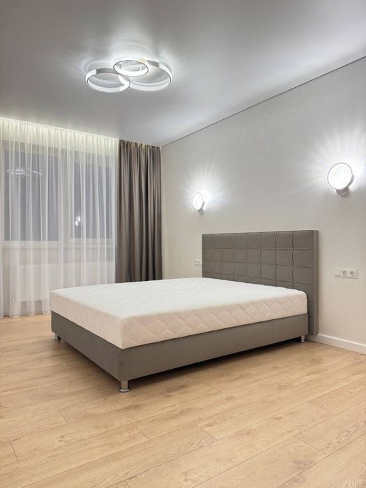 Велика 1-кімнатна в ЖК «На Щасливому». 49 м2. Вул. Студенська 32 !!!