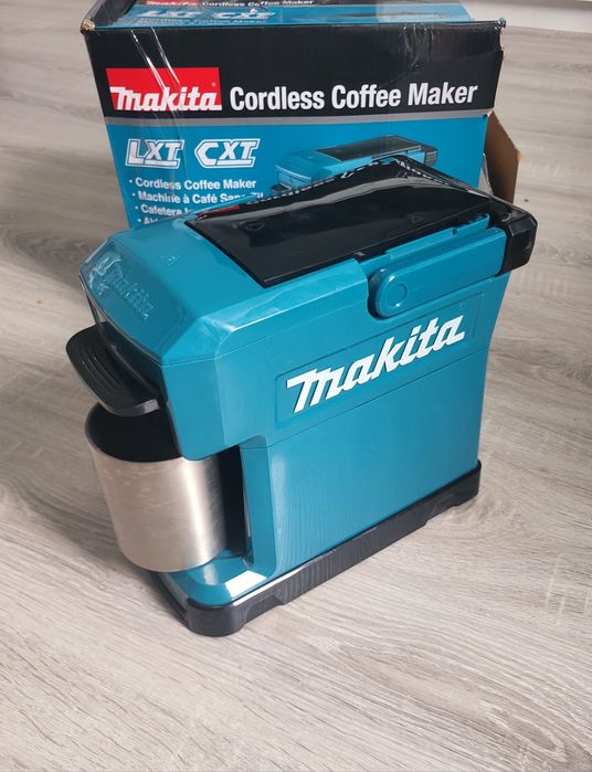ekspres akumulatorowy  do kawy Makita DCM501Z.