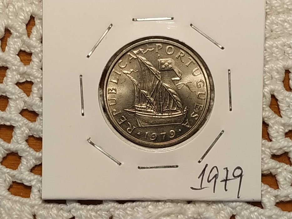Portugal - moeda de 5 escudos de 1979