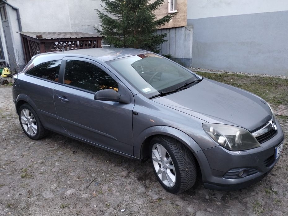 Opel Astra H  GTC 1.9 CDTI 150km