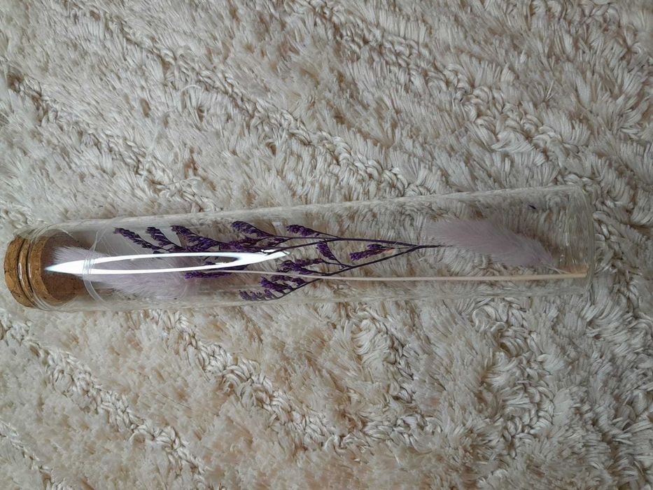 Nowa szklana fiolka z lawendą dekoracja do domu