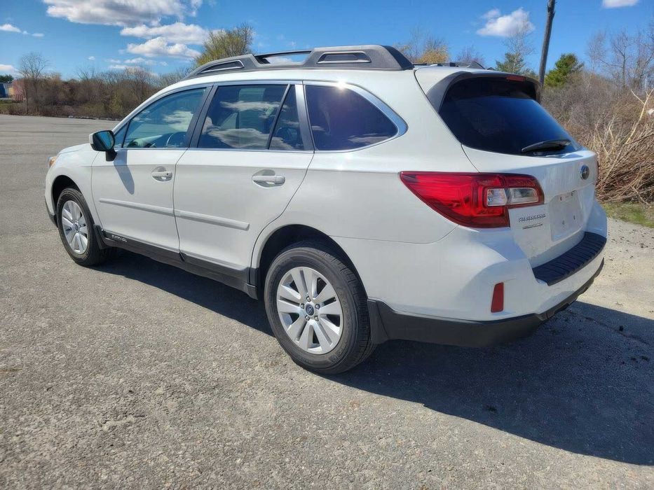 Subaru Outback 2.5i Premium      2015