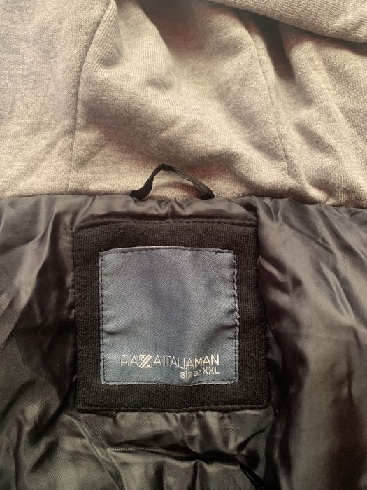 Продам курту весняна