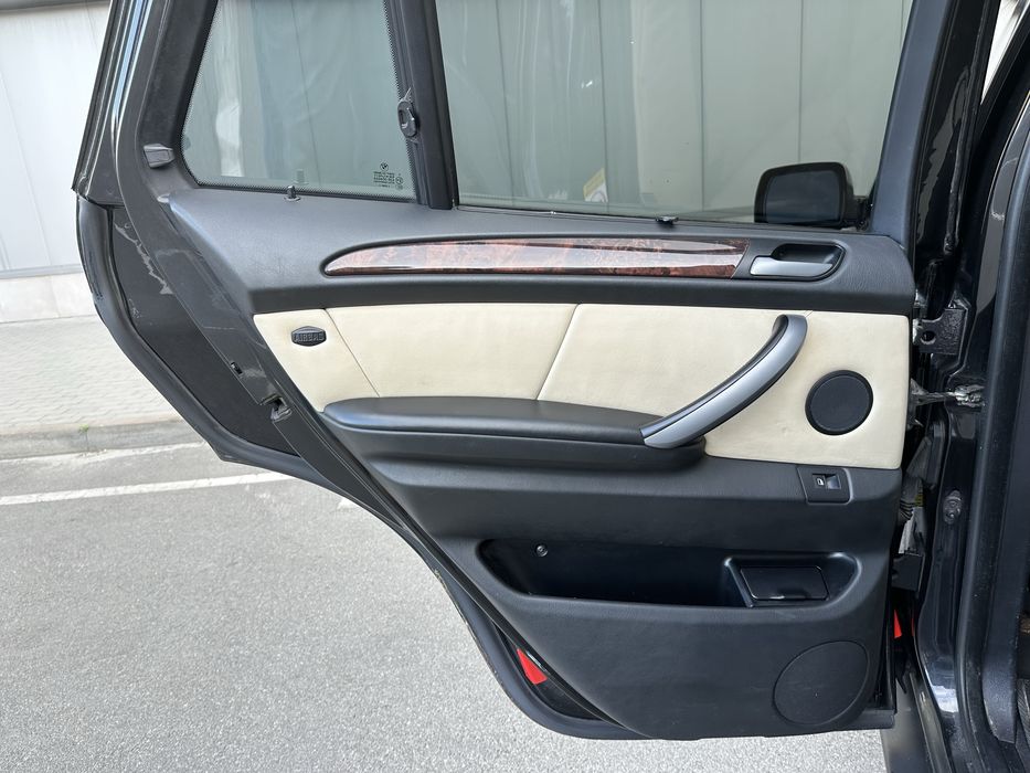 Продам BMW X5 . 2005 рік